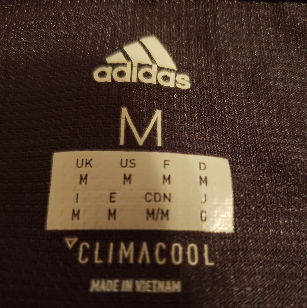 ⚽️ Manchester United Training Jersey ⚽️ - Picture 4 of 9